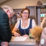 Erika Pritz ist die Geschäftsführerin von Hotel zum schwarzen Bären in Emmersdorf